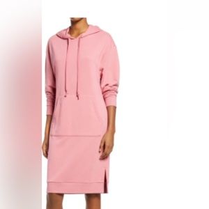 🚨PRICE DROP🚨Long sleeve hoodie dress!